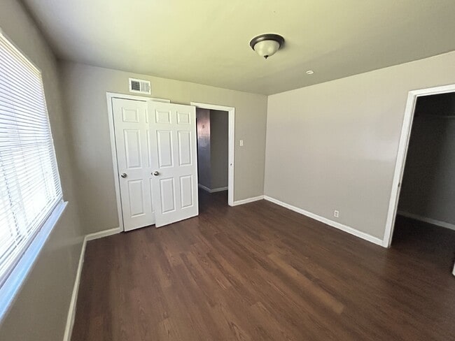 Fourplex two bedroom unit is ready to move in in Castle Hill