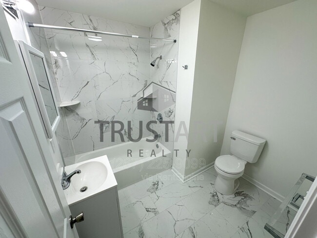 Photo - 2153 W Grange Ave