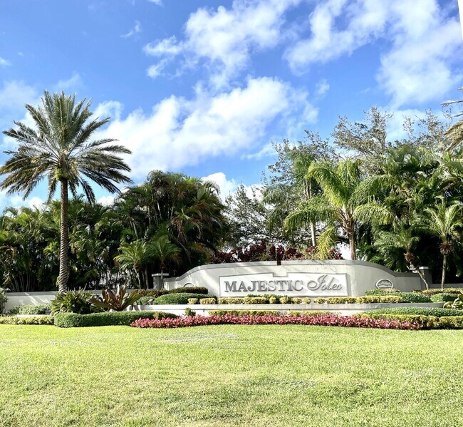10921 Royal Caribbean Cir