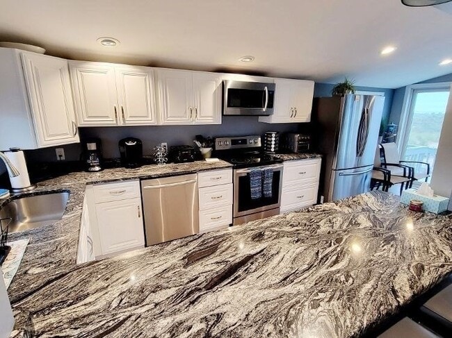 Photo - 4 39th St
