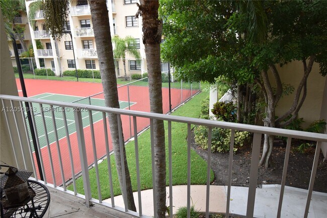 Building Photo - 9301 SW 92nd St Unit 212B
