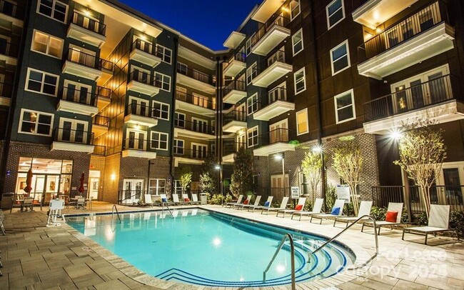 Building Photo - 205 S Kings Dr Unit B13 Rental
