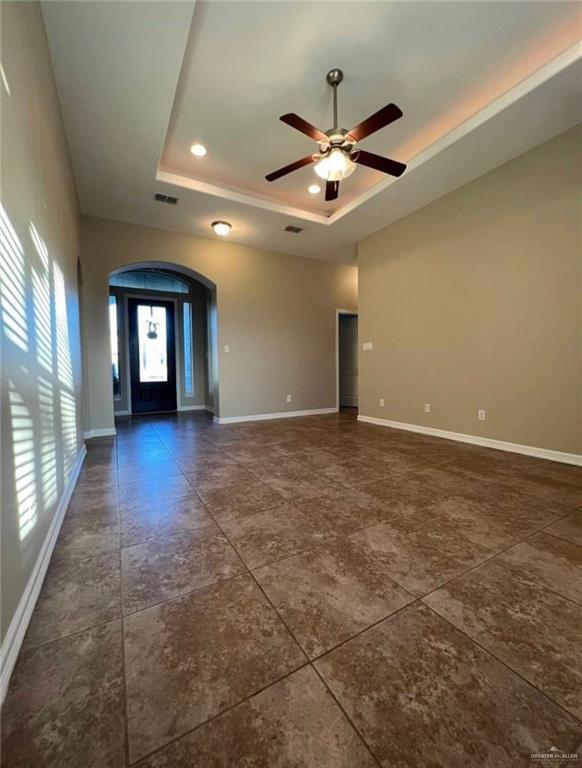 Photo - 13 Dalobo Blvd