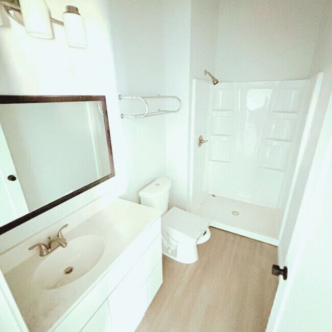 Photo - Monona Flats: Old Charm Meets New