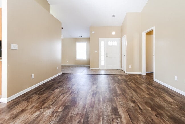 Photo - 1947 Mare Ave