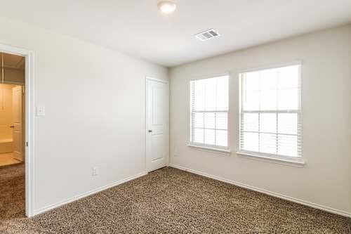 Photo - 3033 Glazner Dr