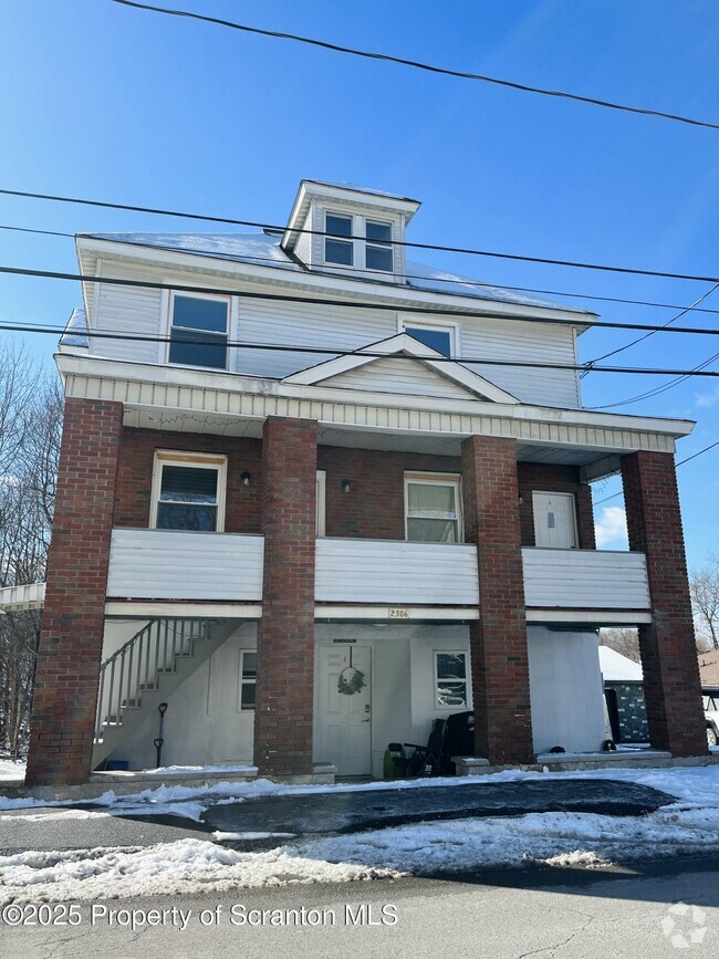 Building Photo - 2306 Ash St Rental