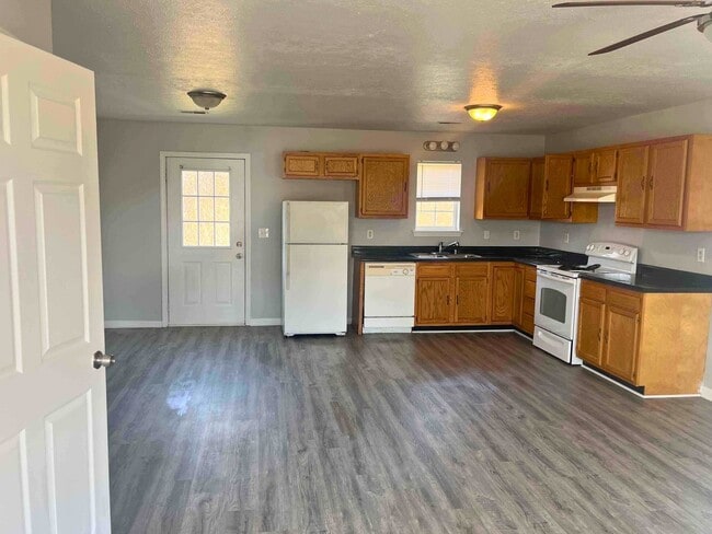 Photo - Cozy 3 Bedroom in Elizabethtown