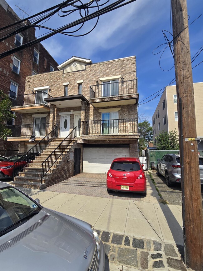 Building Photo - 2707 Central Ave Unit #1