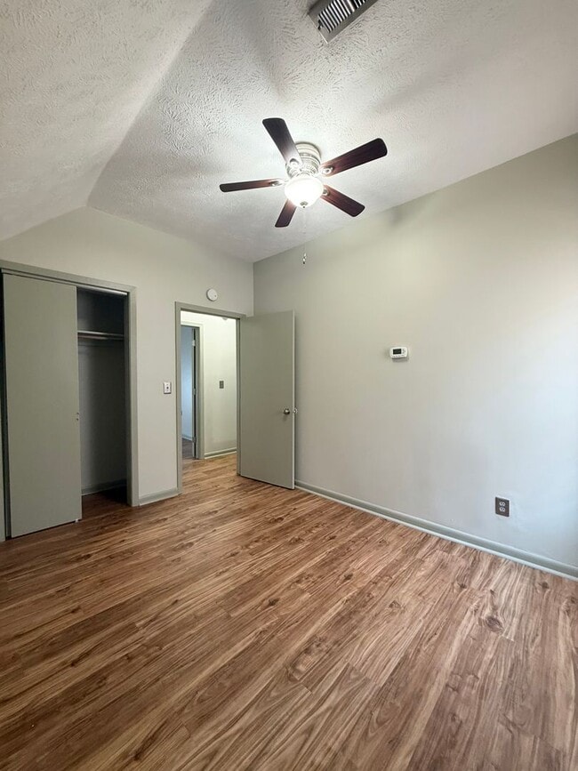 Photo - 1145 Park Ave Unit 2