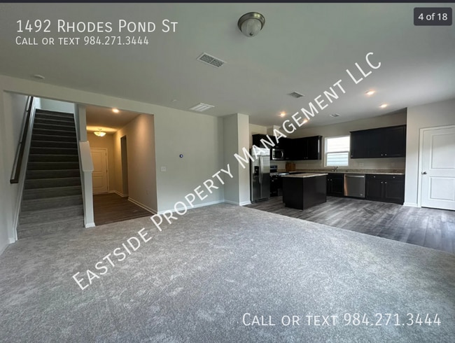 Photo - 1492 Rhodes Pond St