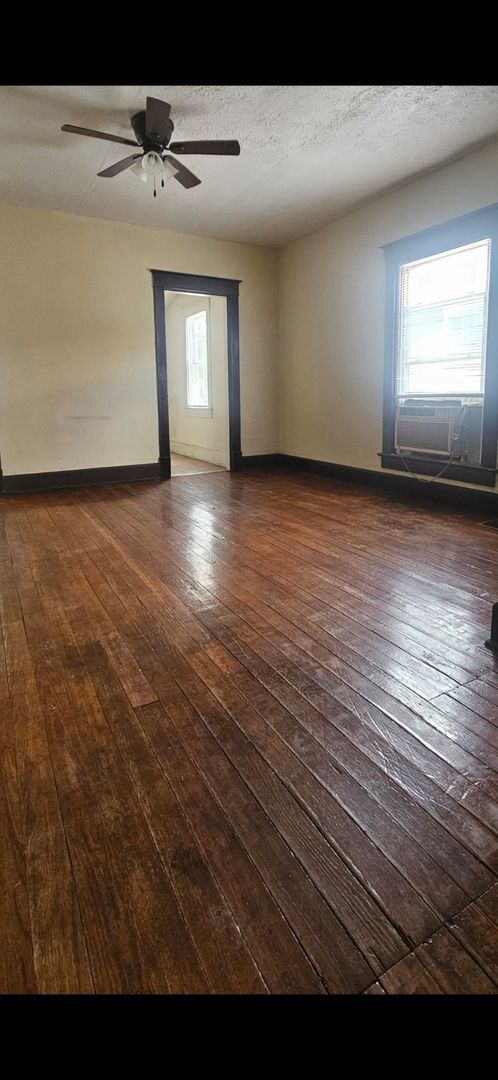 Photo - Indianapolis, 3551-3553 W Michigan St Unit 3553