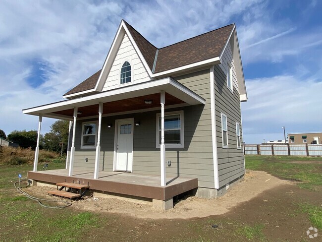 Building Photo - Charming new construction 2 bedroom home