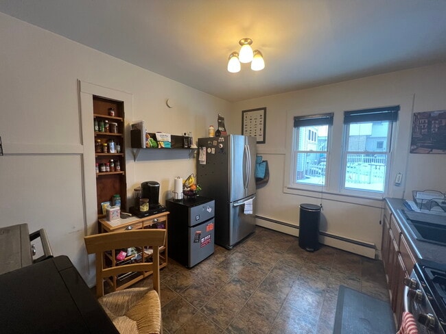 Photo - 6826 W Wisconsin Ave Unit Lower