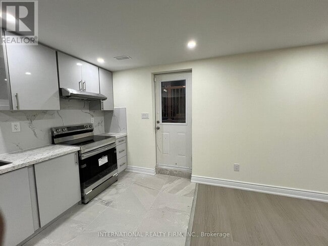 Photo - 216 Wesmina Ave