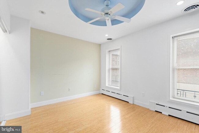 Photo - 345 S Hicks St