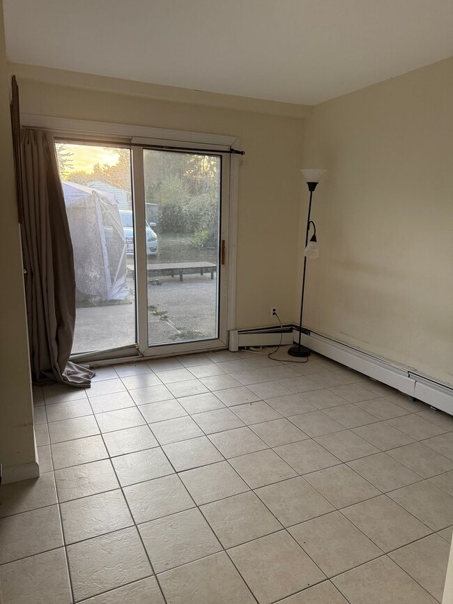 Photo - 1548 Islip Ave