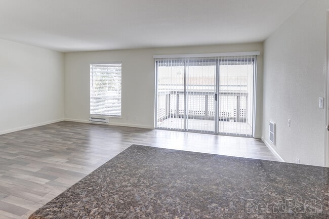 Coffeetree Apartments
