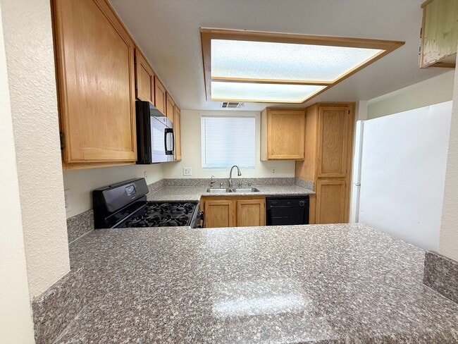 Photo - SPACIOUS 2BED/2BATH CONDO * FIRST FLOOR UNIT*