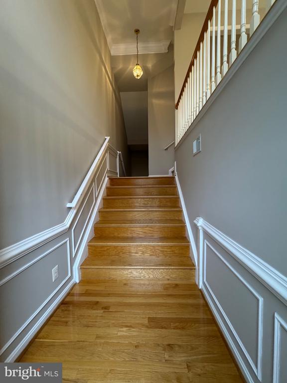 Photo - 45776 Mountain Pine Square