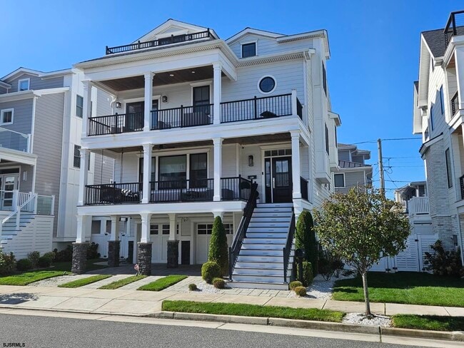 Photo - 102 S Essex Ave