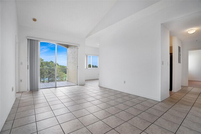 Photo - 7085 Nova Dr Unit 319