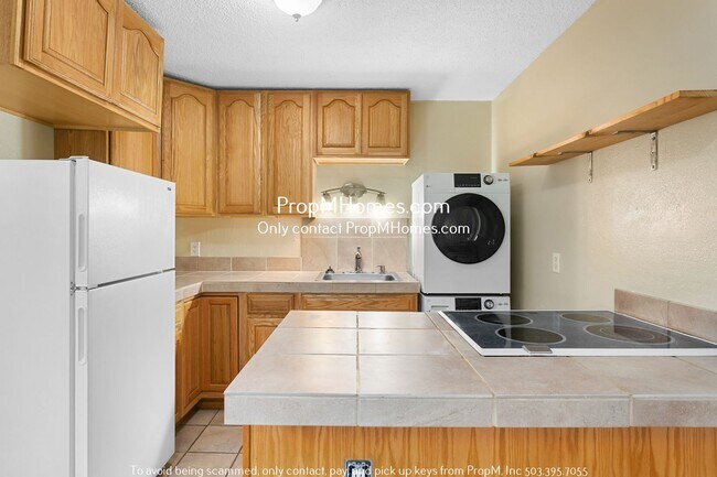 Photo - Two Bedroom Apartment in St. Johns - Washe... Unit 6851 N Fessenden Street 4