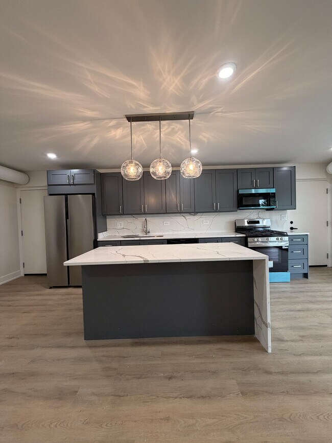 Photo - 10225 Dearlove Rd