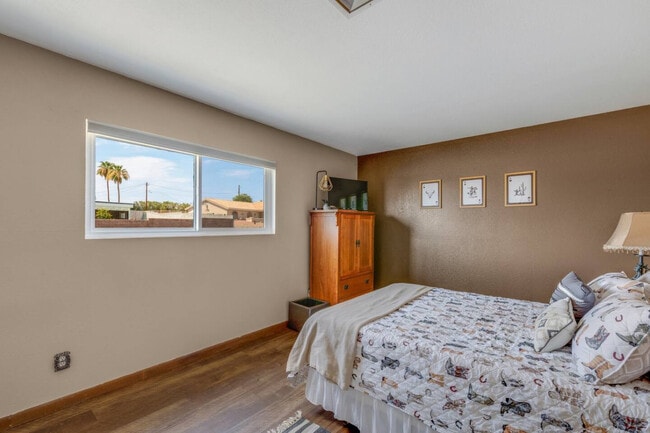 Photo - 3310 Winston Dr