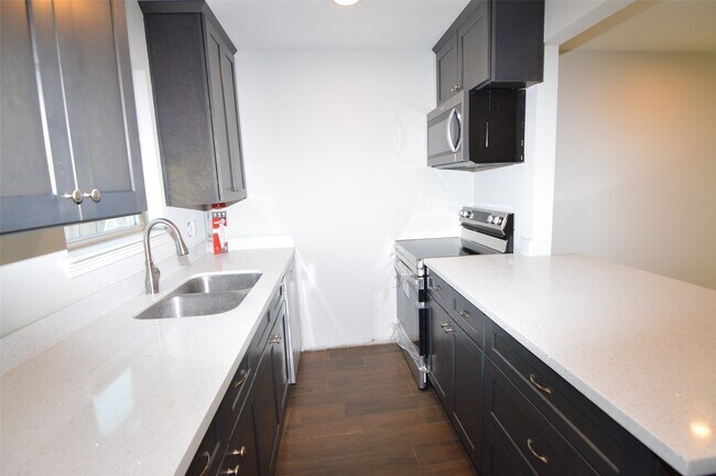 Photo - 10002 Neuens Rd Unit 2