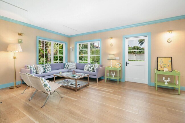 Photo - 266 Colonial Ln