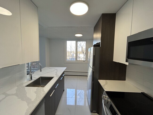 Photo - Bristol Tower