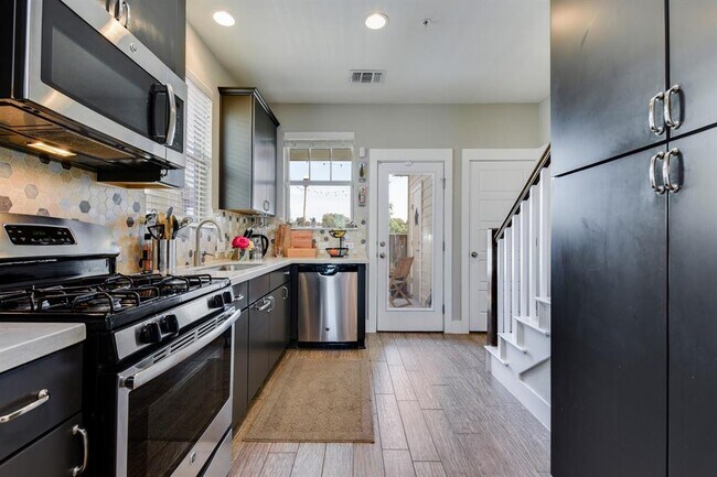 Photo - 8002 Wildcat Pass