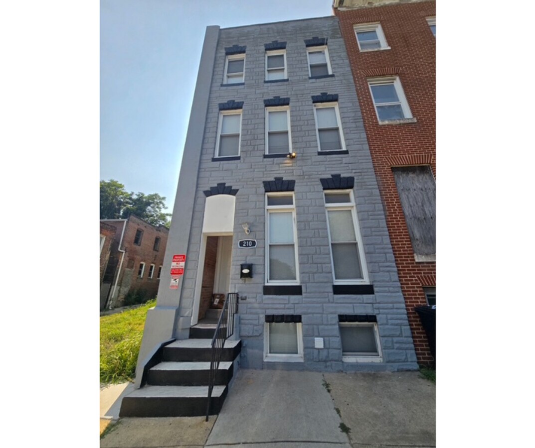 Photo - 210 N Mount St Unit BB - $1450 2BD 2BA Available BB