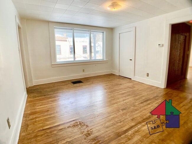 Gorgeous First-Floor 2BR in Montpelier!