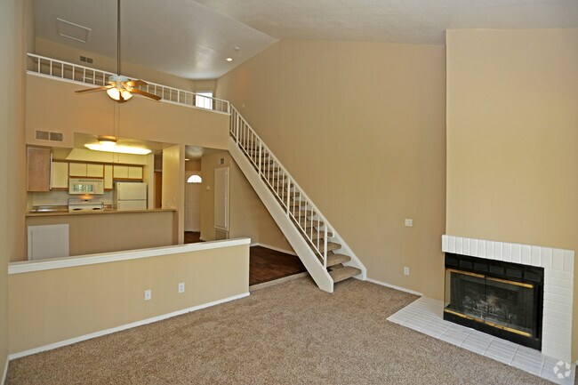 1BD, 1BA (Loft) - 970 SF