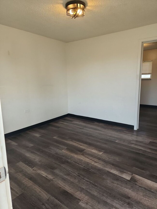 Photo - 1 bed 1 bath unit w/ shared laundry