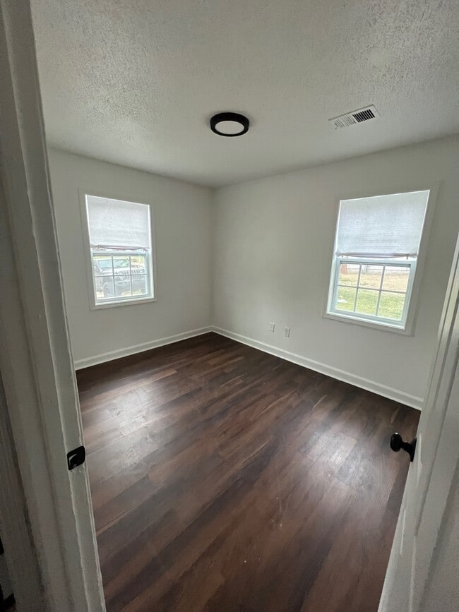 Photo - 388 Fitzgerald Dr