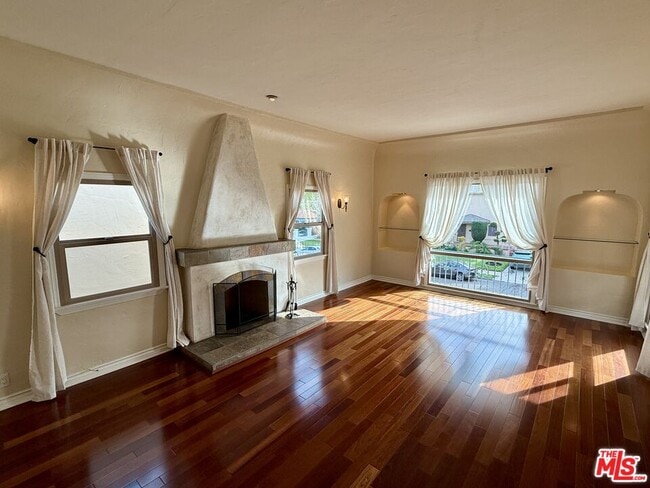 Photo - 1227 Ridgeley Dr Unidad (Upper)