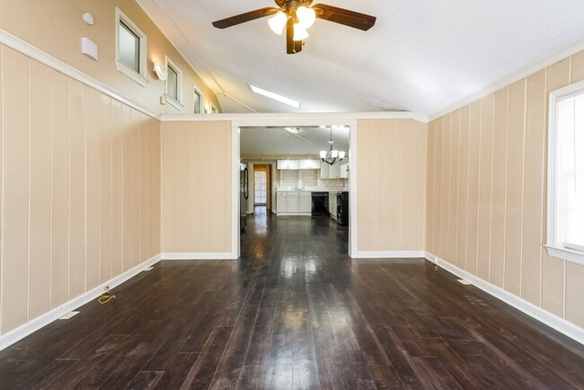 Photo - 1075 Nebo Rd