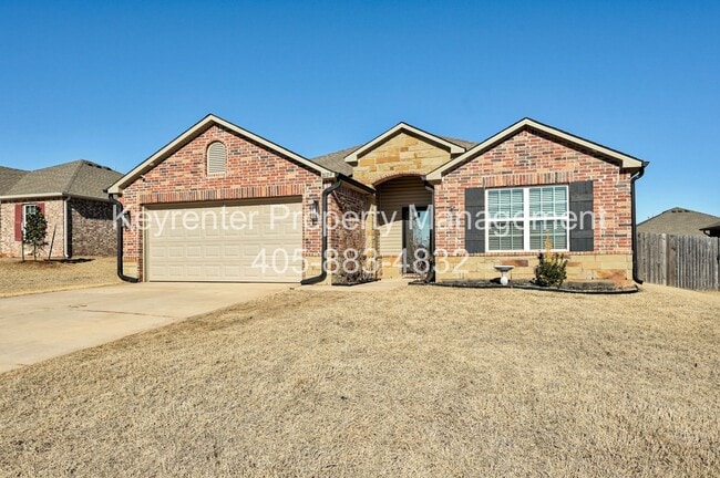 Photo - Gorgeous 4 Bed 2 Bath Home in Heart Of Mustang!!