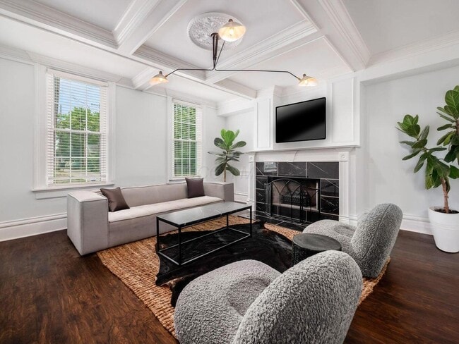 Photo - 1091 S Washington Ave