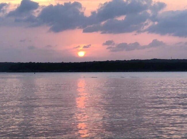 Building Photo - 2918 Ranch Rd 620 N Unit 221