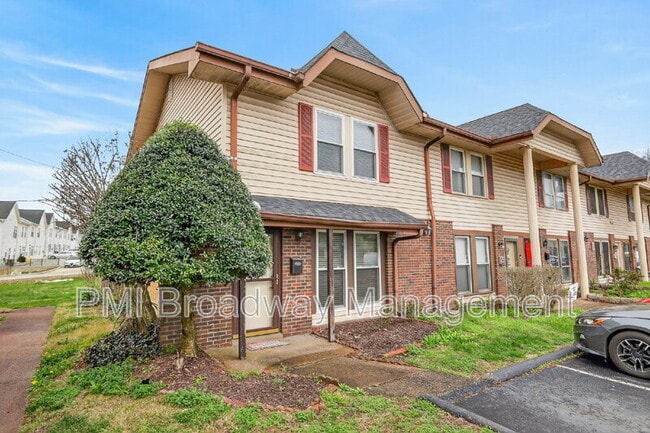 Building Photo - 500 Paragon Mills Rd Unit B1