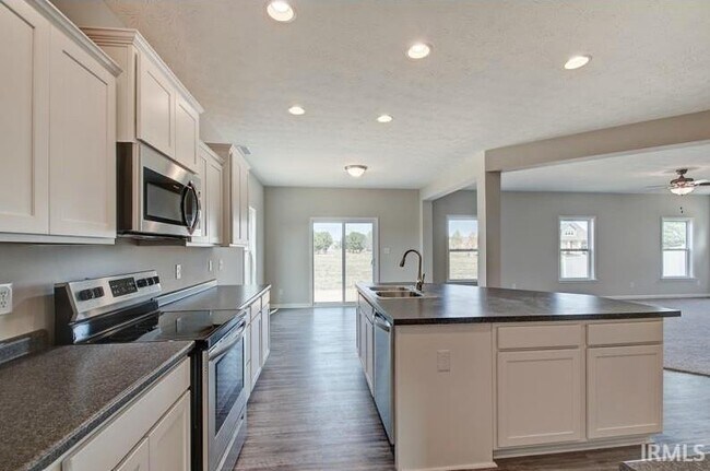 3917 W Sawtelle Dr