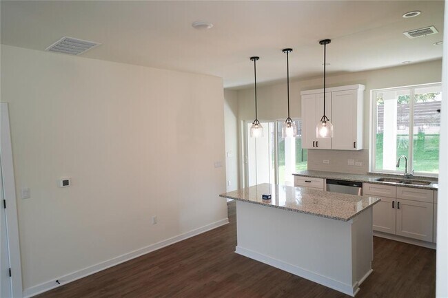 Photo - 117 Dunlap St