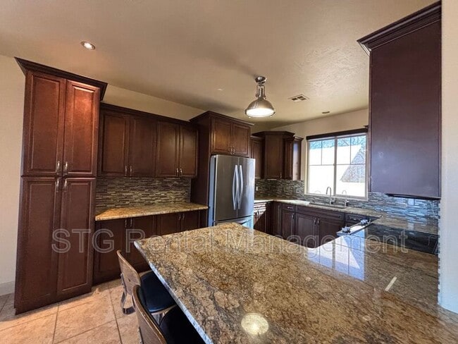 Photo - 530 S Coral Cv