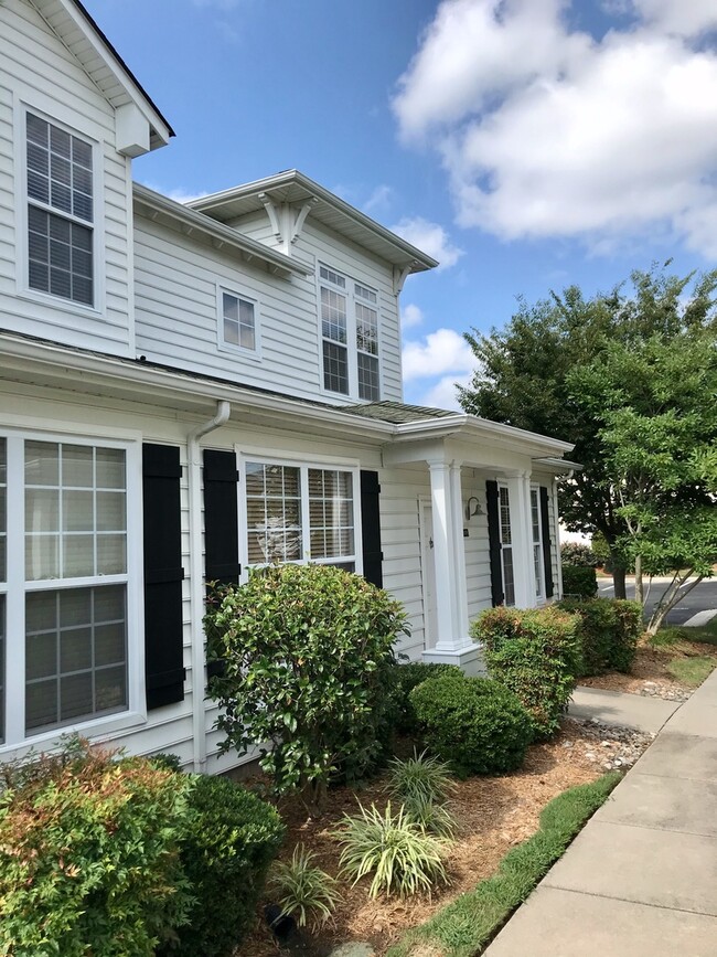 Beautiful townhouse style condo in Ridgely... - Beautiful townhouse style condo in Ridgely...