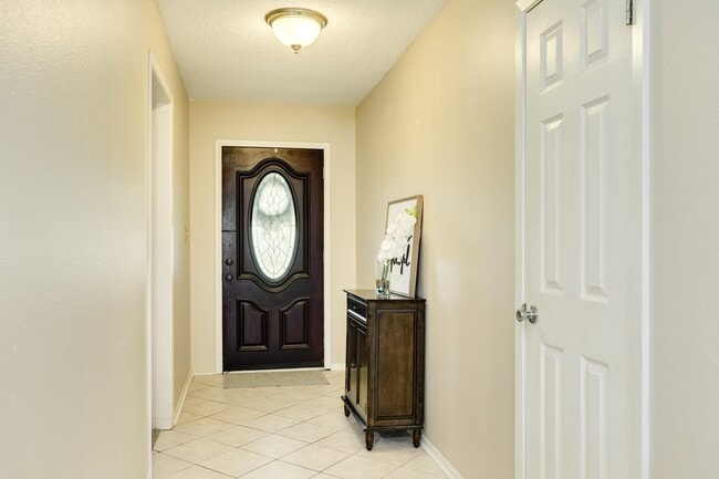 Photo - 530 Tall Timber Dr