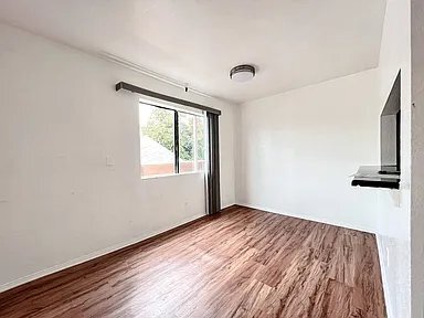 14746 Delano St Unit 10